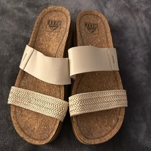 Reef Cushion Vista Hi in vintage size 8